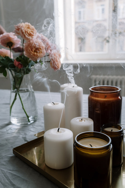 How to Choose the Right Candle or Wax Melt for Your Mood